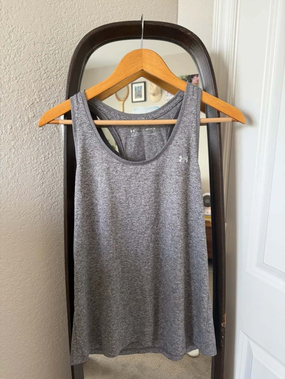 Under Armour Heather Grey Tank — M - Picture 1 of 4
